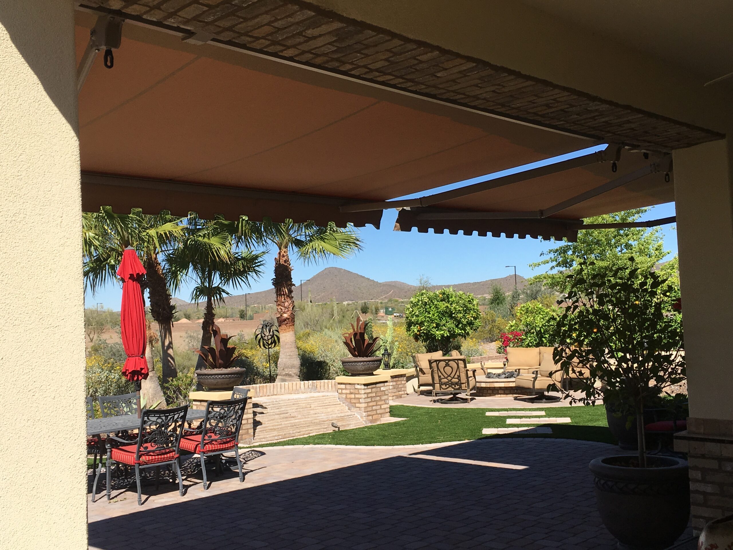 How to Pick the Right Retractable Awning