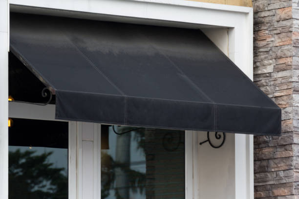 Can Retractable Awnings Be Used In The Rain?